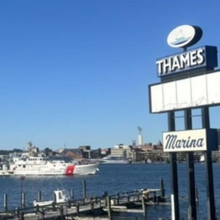 Thames Inn And Marina Groton Buitenkant foto